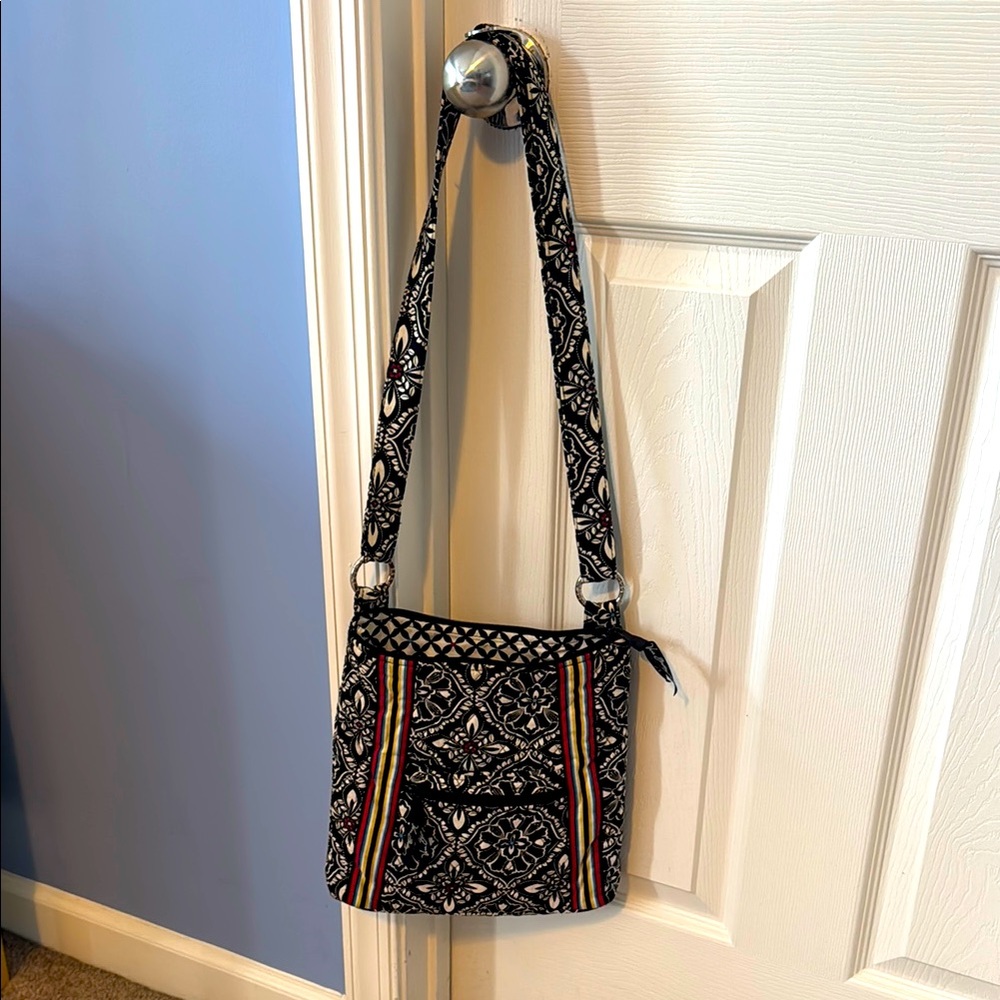 Ver Bradley retired Barcelona crossbody bag